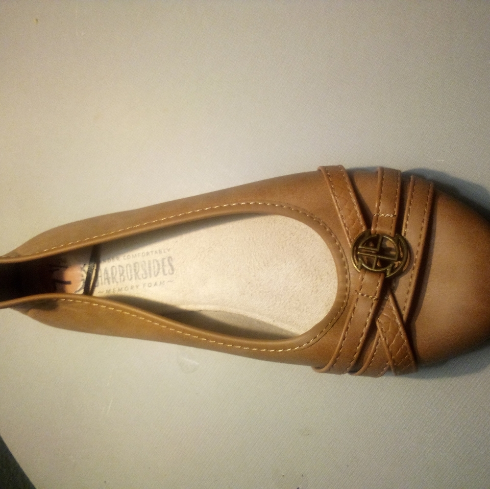 Shoes - Picture 2 of 6